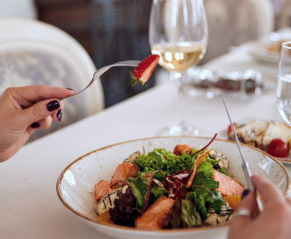 Ресторан апарт-отеля Карлуу в Горном Алтае